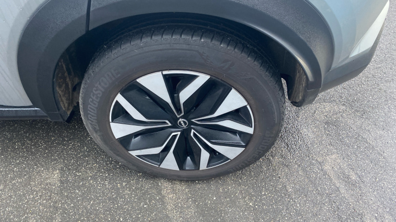 Nissan Juke 1.0 DiG-T Acenta Premium 5dr Petrol Hatchback